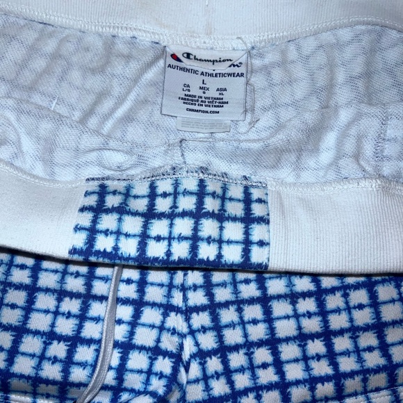 Champion Women's Blue White Geo Print Elastic Waist Shorts Size XL - Picture 4 of 5